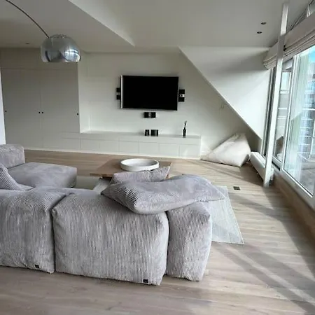 Bellini - Rubensplein - Op 100 M Het Knokke-Heist